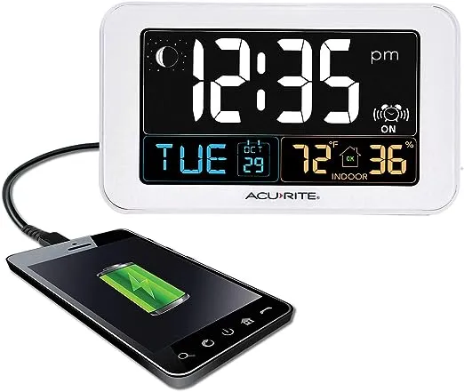 AcuRite Intelli-Time Digital Alarm Clock for Bedroom with USB Charger, Indoor Temperature and Humidity for Heavy Sleepers (13040CA)