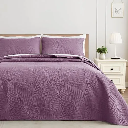 Exclusivo Mezcla Queen Quilt Bedding Set, Lightweight Dusty Lavender Quilts Queen Full Size for All Seasons, Soft Microfiber Bedspreads Coverlets Bed Cover with Leaf Pattern, 3 Piece