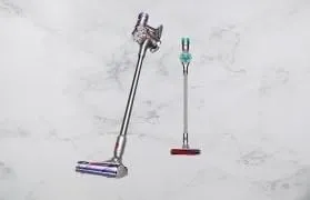 Dyson V7 Advanced Cordless Stick Vacuum Cleaner - Silver - Light Weight to Clean up high, Battery Operated, Portable
