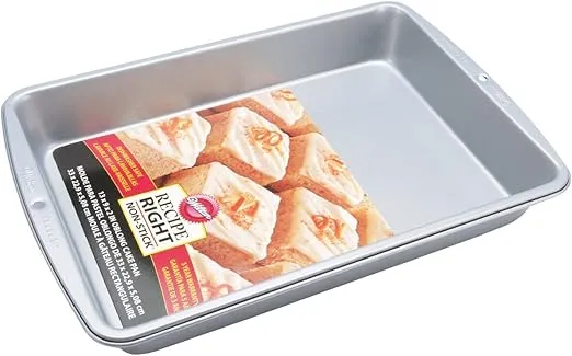 Wilton Recipe Right Non-Stick Oblong Cake Pan, Heats Evenly for Years of Baking Perfection,13 x 9-inches