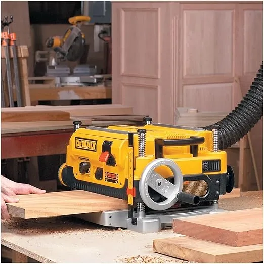 DEWALT Thickness Planer, Two Speed, 13-inch, 15 Amp, 20,000 RPM Motor (DW735X)