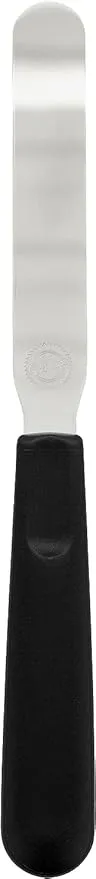 Wilton Straight Icing Spatula - Smooth Frosting on Treats or Spread Filling Between Cake Layers, An Essential Decorating Tool, Black, 9-In.