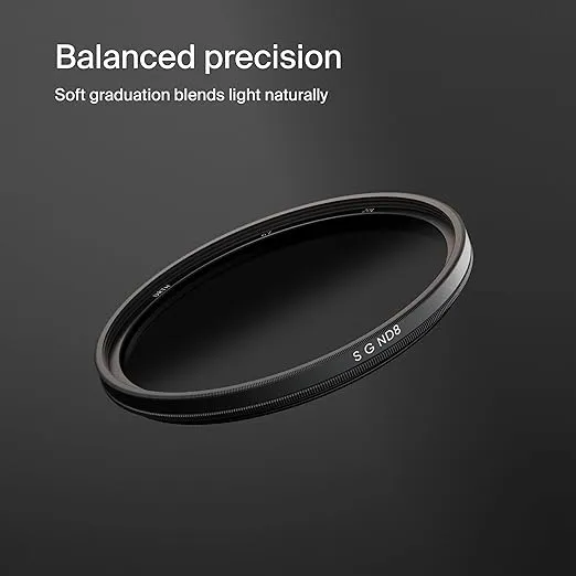 Urth 72mm Soft Graduated ND8 Lens Filter (Plus+) — 3-Stop, Ultra-Slim 20-Layer Nano-Coated Soft Grad Neutral Density Camera Lens Exposure Balance Filter