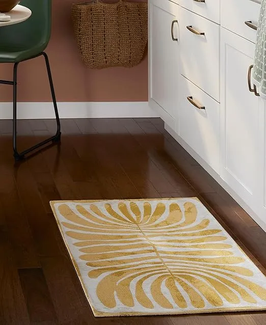 TOWN & COUNTRY LUXE Livie Matisse Cutout Everwash™ Washable Multi-Use Decorative Rug, Kitchen Rug, Low-Profile Door Mat, Bedroom Rug and Dorm Room Rug with Non-Slip Backing, Gold, 24"x40"